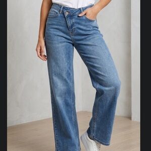 Rewash Wide Leg Jeans with slanted waistband